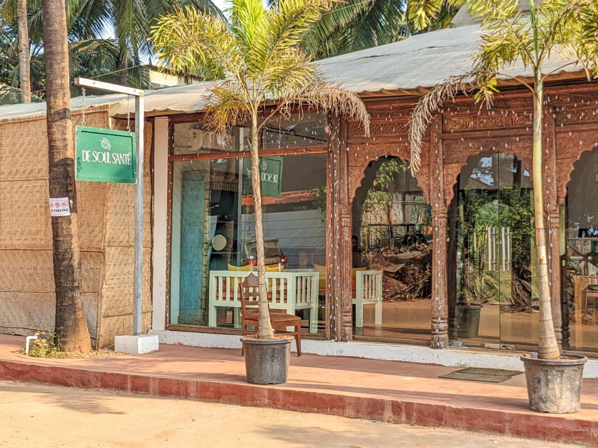 De Soul Sante Beach Resorts Morjim Goa Kültér fotó